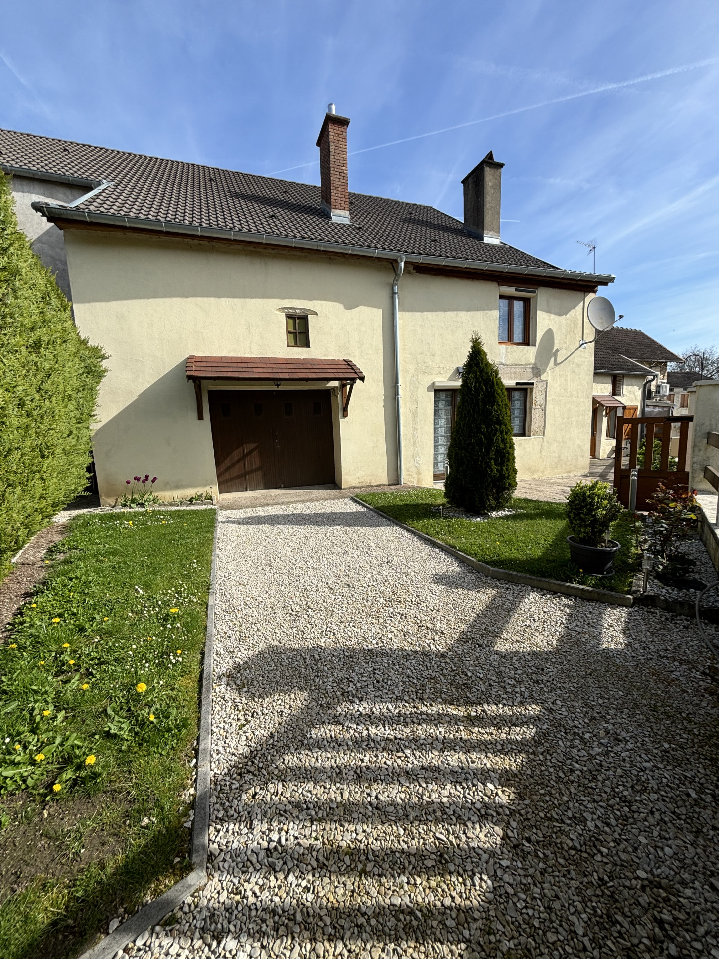 Photo 3