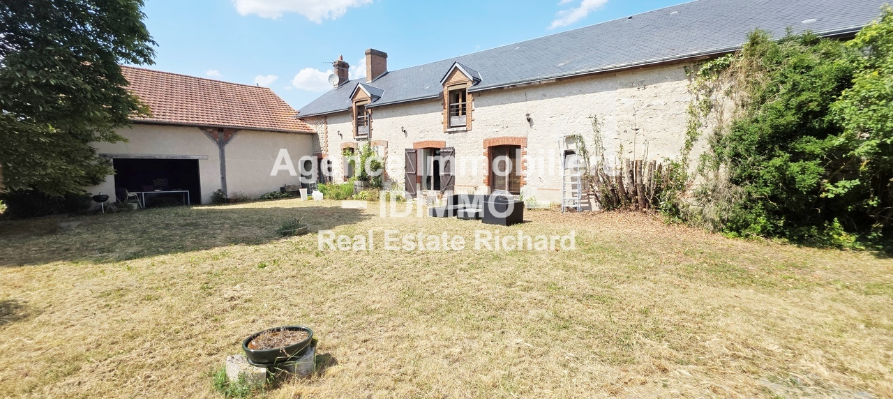 Maison à vendre à Corbeilles, 205 m², 6 pièces – photo 1 sur 18