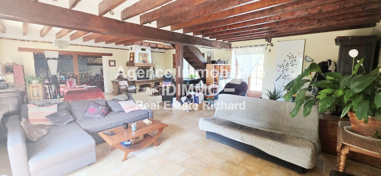 Maison à vendre à Corbeilles, 205 m², 6 pièces – photo 3 sur 18