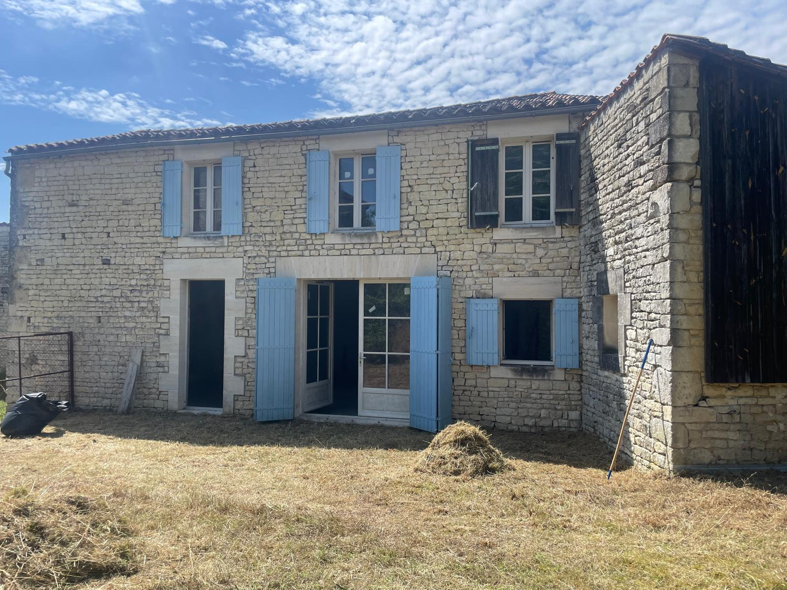 Jolie maison de village à finaliser