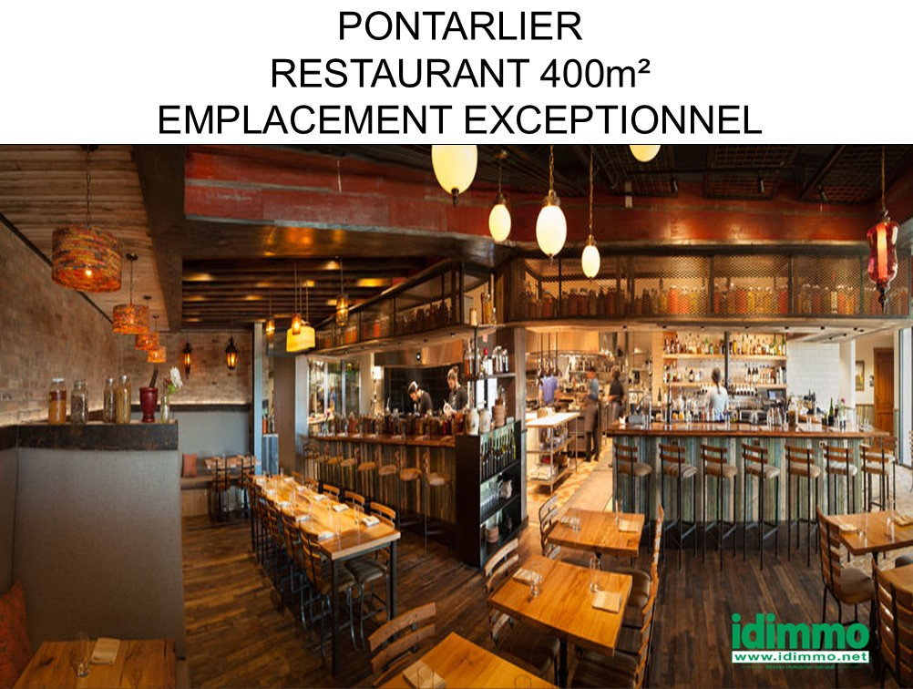 Local de restauration récent et équipé de 400 m2 sur un terr
