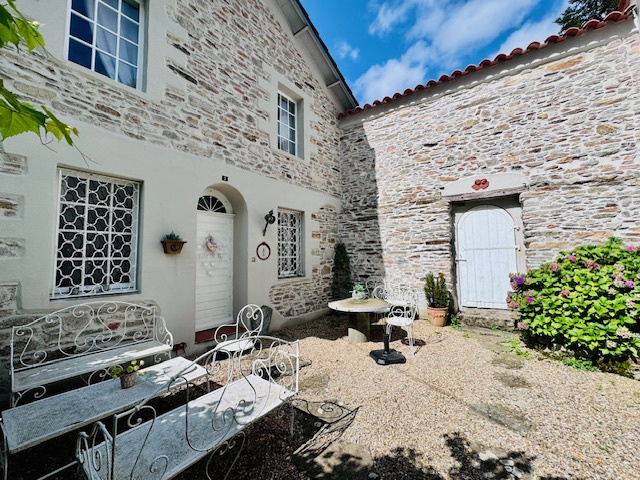 Agence immobilière de Le Tuc Bram-agence Averoux